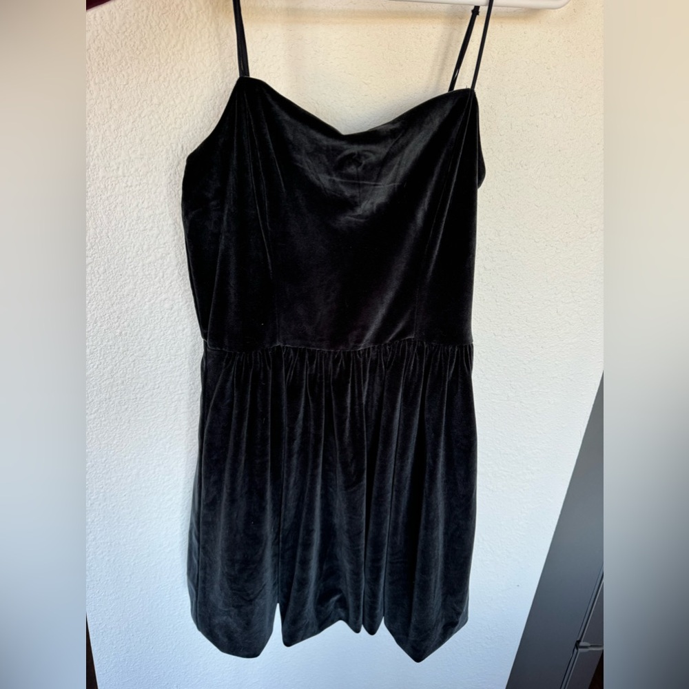 Abercrombie & Fitch NWT black velvet bubble style mini dress size large